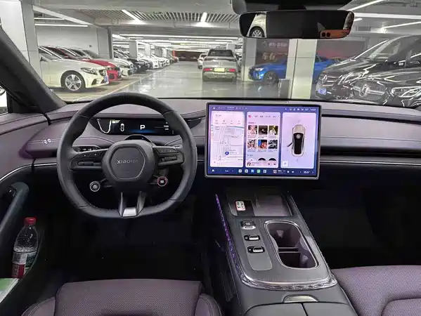 Xiaomi SU7 2025