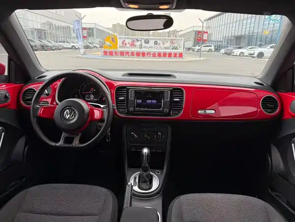Volkswagen Beetle 2016