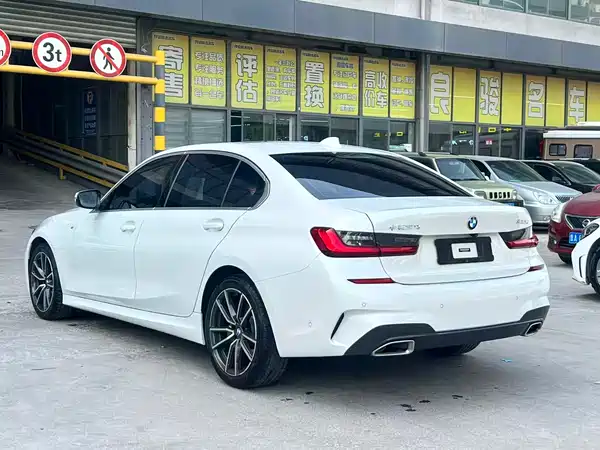BMW 3 Series 2021