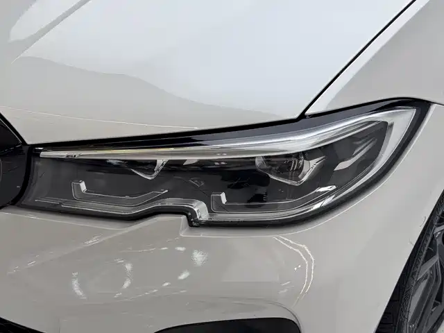 BMW 3 Series 2020 — фото 19