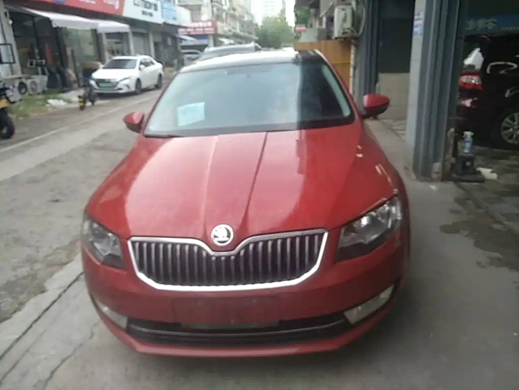 Skoda Octavia 2015 — фото 3