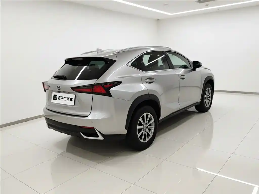 Lexus NX 2020 — фото 6