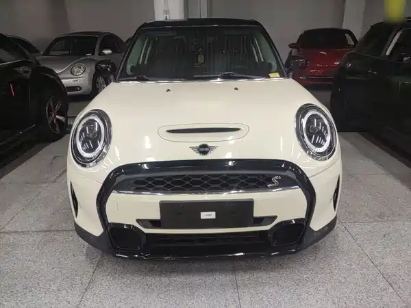 MINI MINI 2022