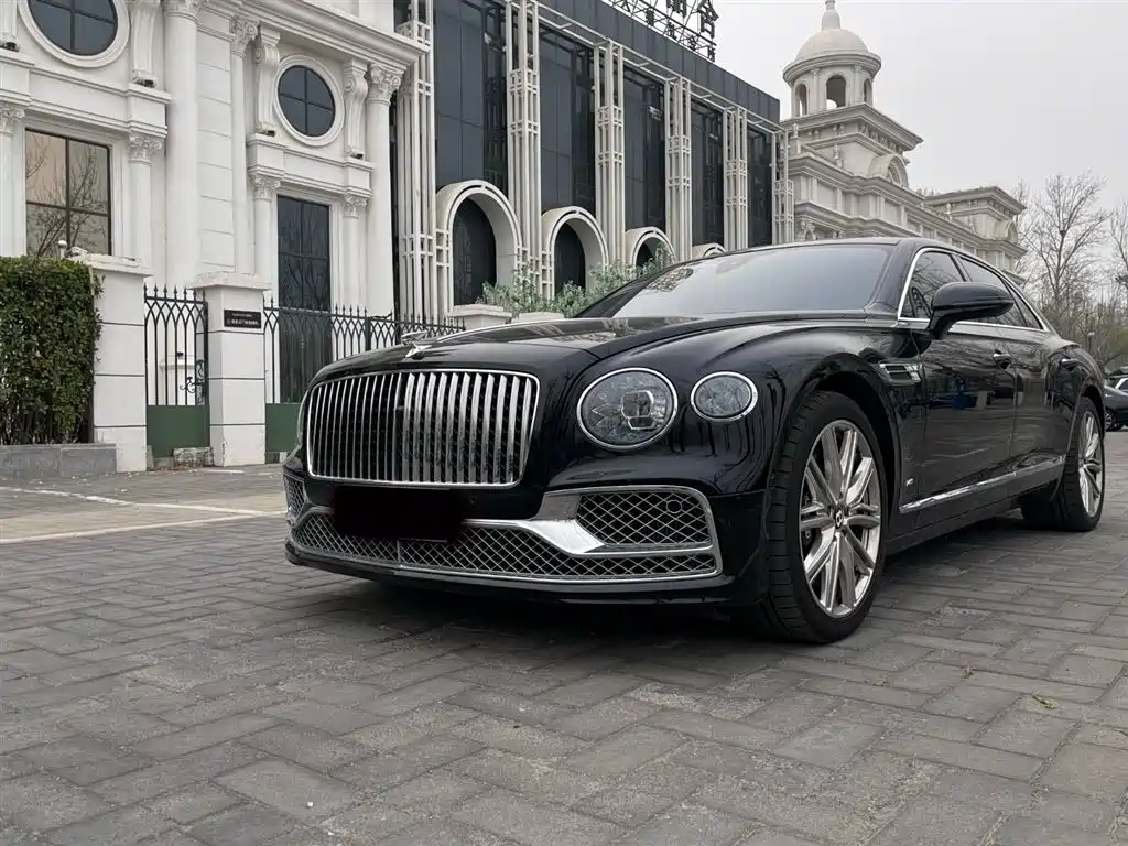 Bentley Flying Spur 2022 — фото 6