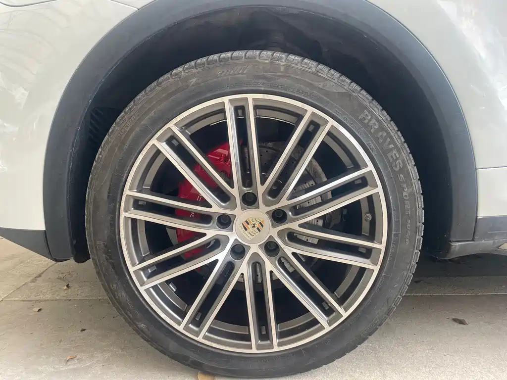 Porsche Cayenne 2015 — фото 13