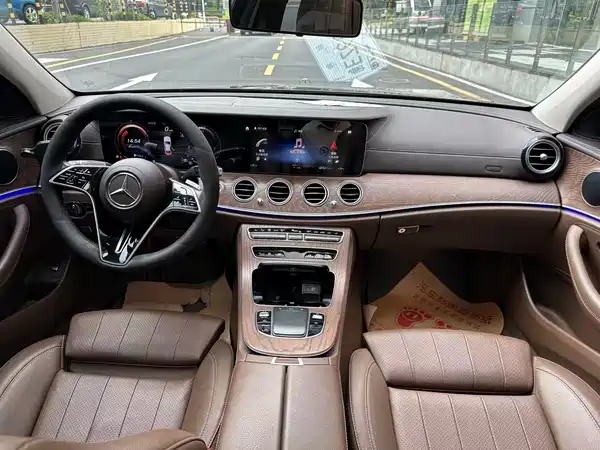 Mercedes-Benz E-Class 2023