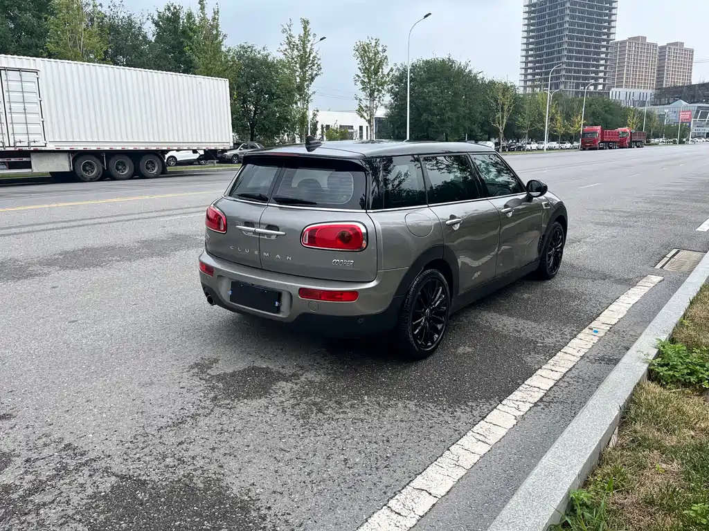 MINI Clubman 2019 — фото 20