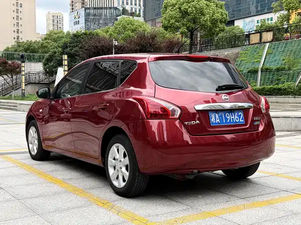 Nissan Tiida 2011
