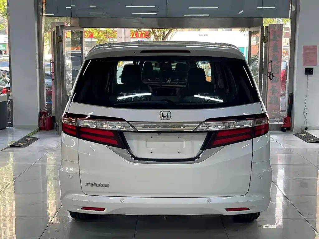 Honda Odyssey 2017 — фото 4