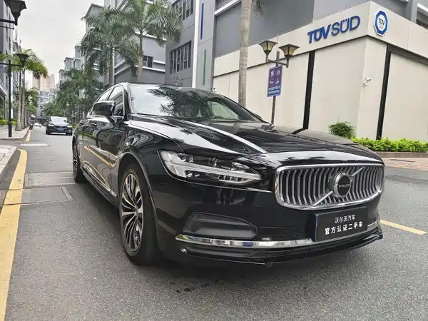 Volvo S90 2024