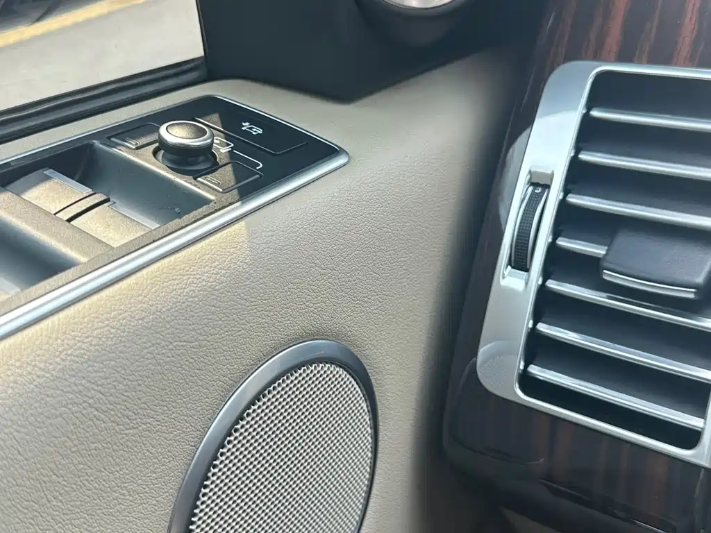 Land Rover Range Rover 2017 — фото 19