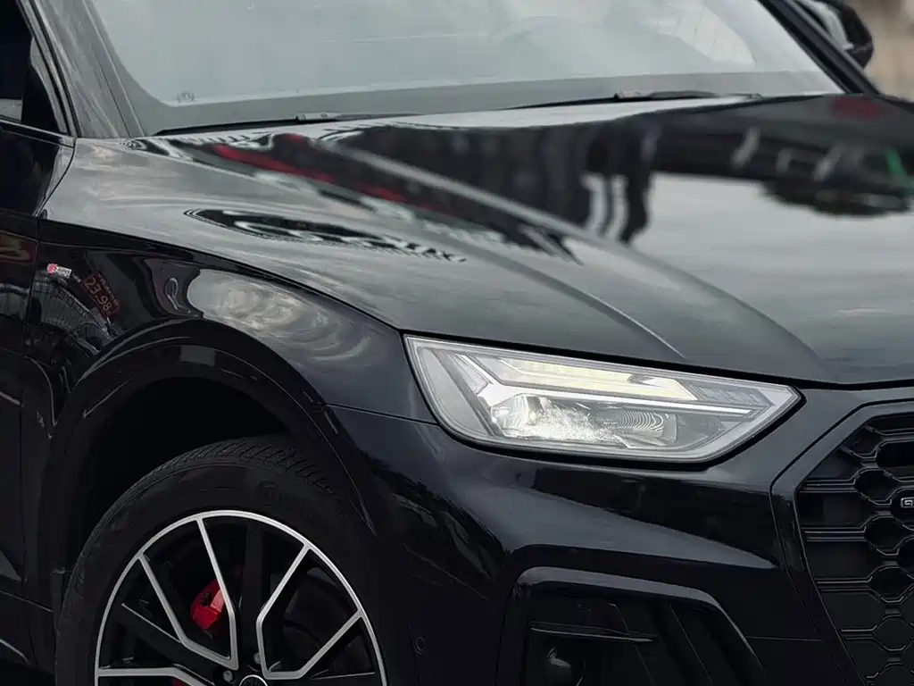 Audi Q5L 2025 — фото 2