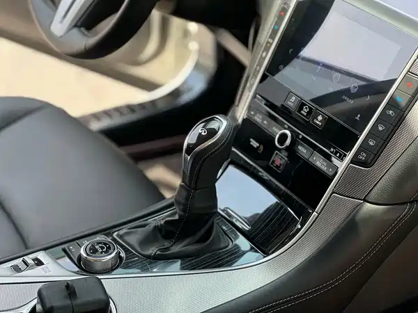 Infiniti Q50L 2018