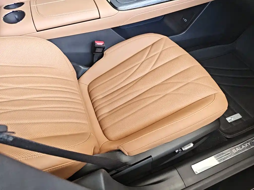 Geely Galaxy Starshine 8 2025 — фото 25