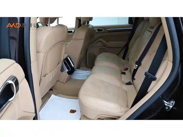 Porsche Cayenne 2016