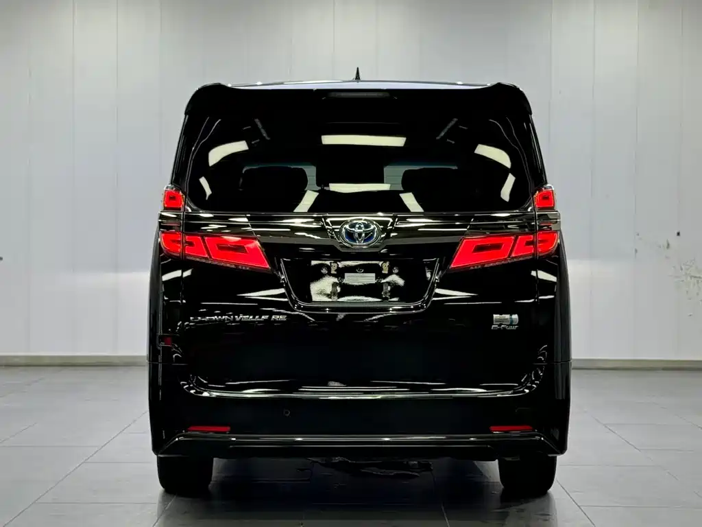 Toyota Vellfire 2024 — фото 13