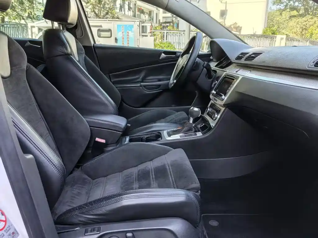 Volkswagen Passat 2011