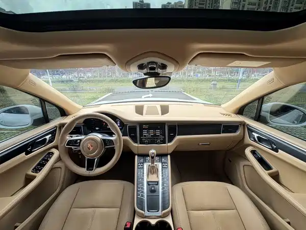 Porsche Macan 2015