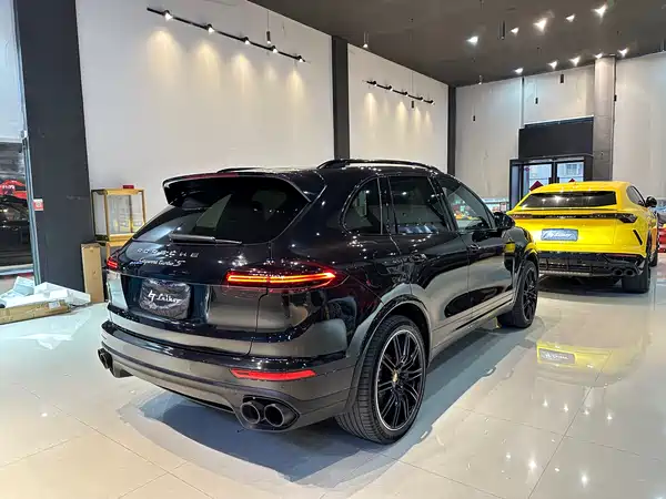 Porsche Cayenne 2016