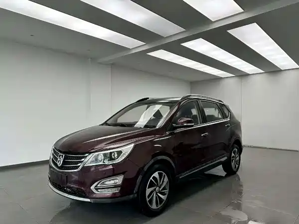 Baojun 560 2015