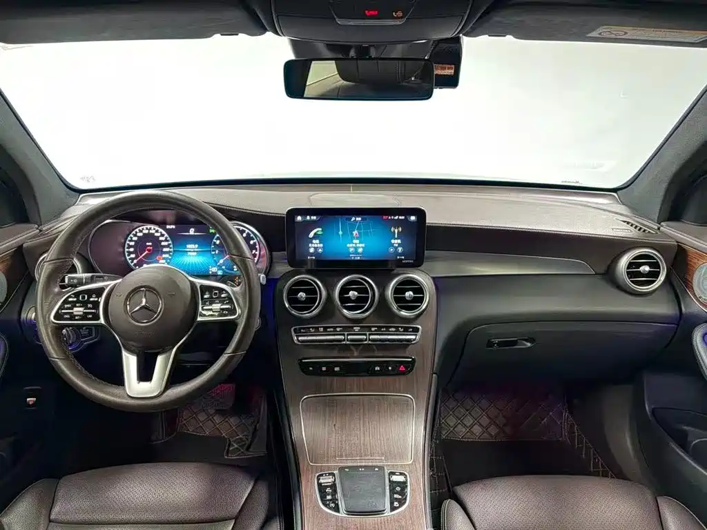 Mercedes-Benz GLC 2021