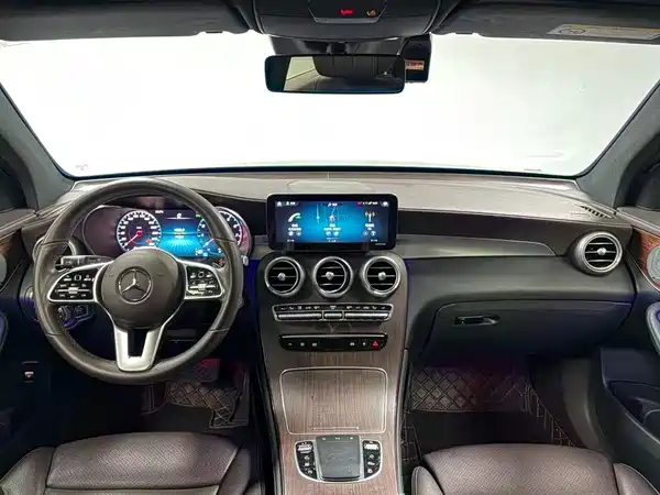 Mercedes-Benz GLC 2021