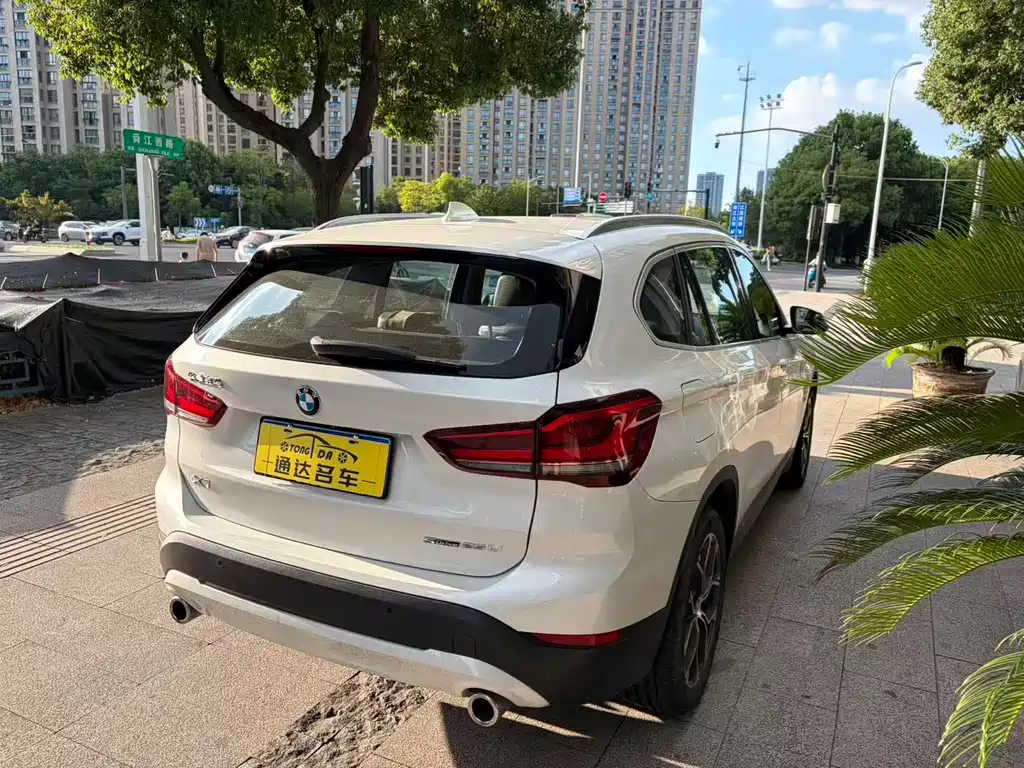 BMW X1 2022 — фото 9