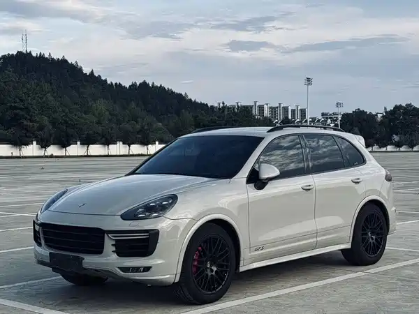 Porsche Cayenne 2015