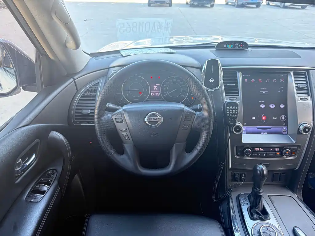 Nissan Patrol 2018 — фото 13
