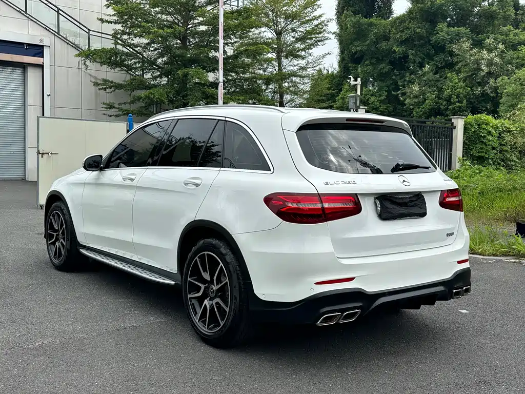 Mercedes-Benz GLC 2018 — фото 10