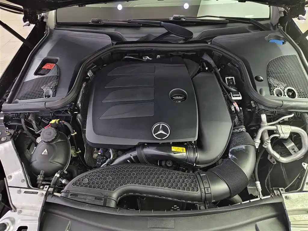 Mercedes-Benz E-Class 2023 — фото 16