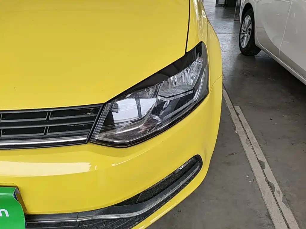 Volkswagen Polo 2015 — фото 24
