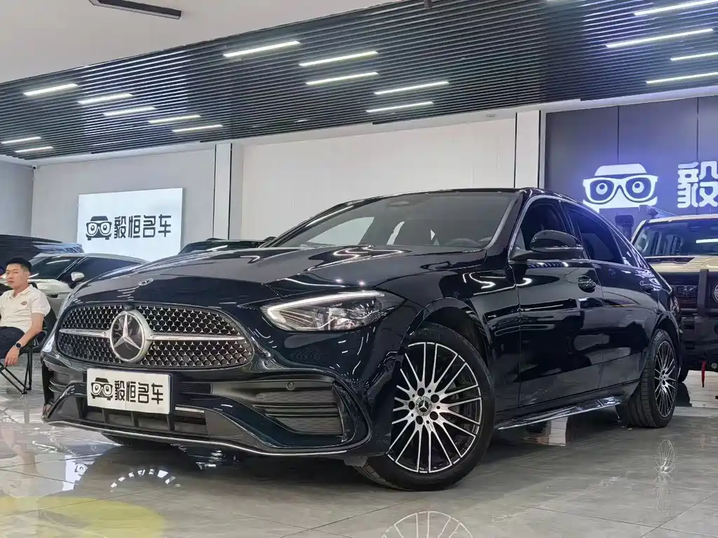 Mercedes-Benz C-Class 2025