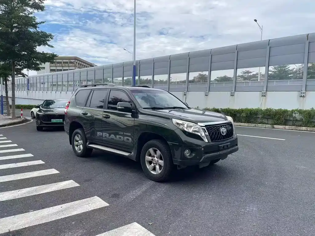 Toyota Prado 2017 — фото 5