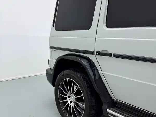 Mercedes-Benz G-Class 2011