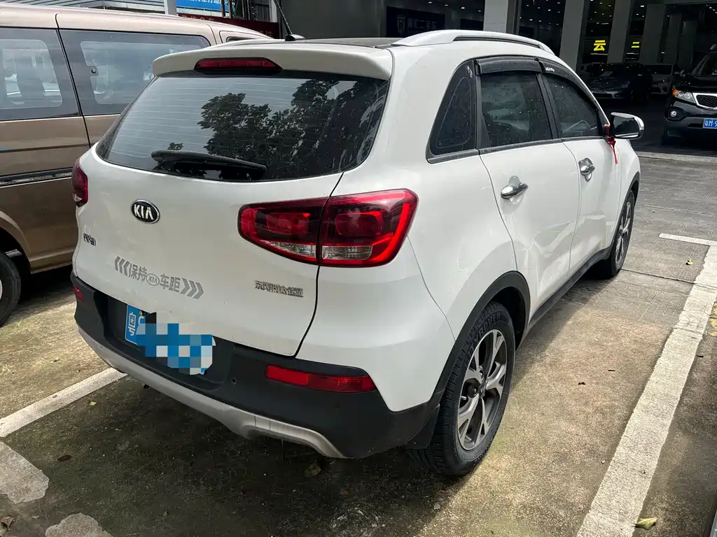 Kia KX3 2016 — фото 4