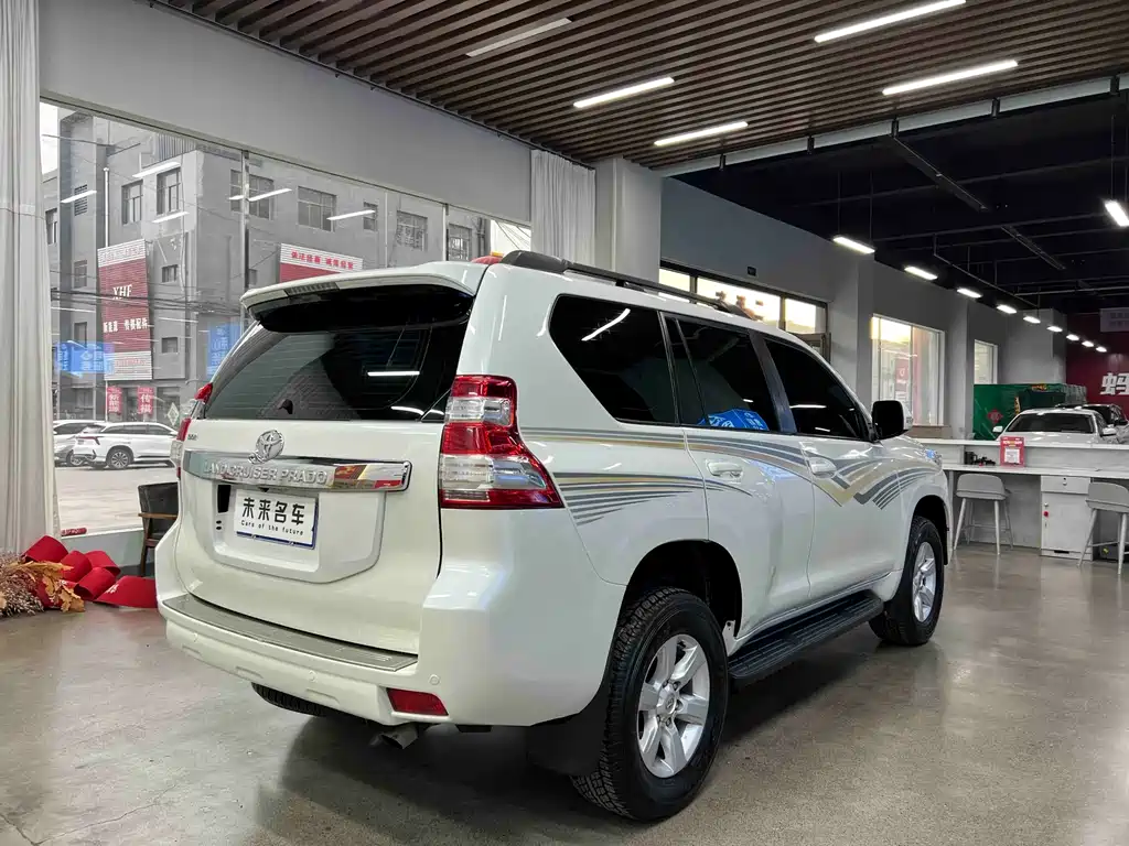 Toyota Prado 2017 — фото 16