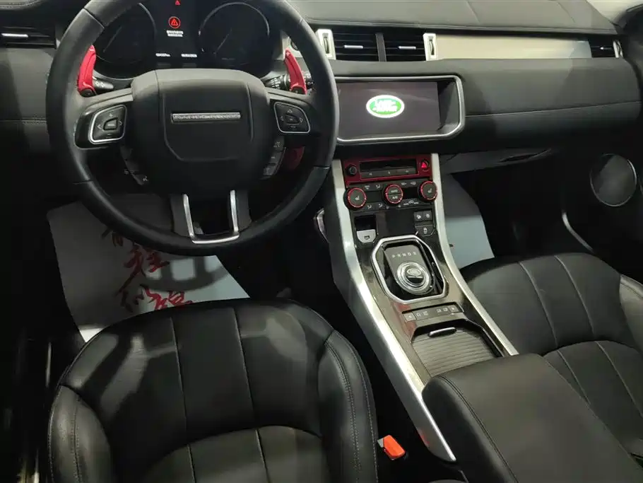 Land Rover Evoque 2018 — фото 12