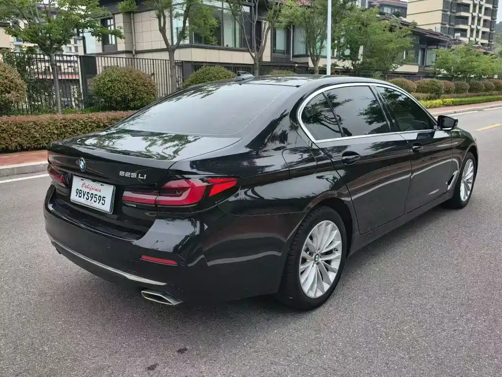 BMW 5 Series 2022
