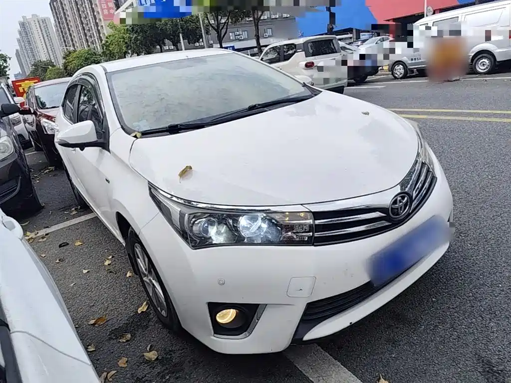 Toyota Corolla 2017 — фото 4