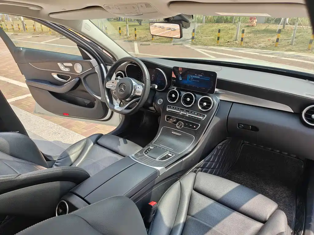 Mercedes-Benz C-Class 2022 — фото 13