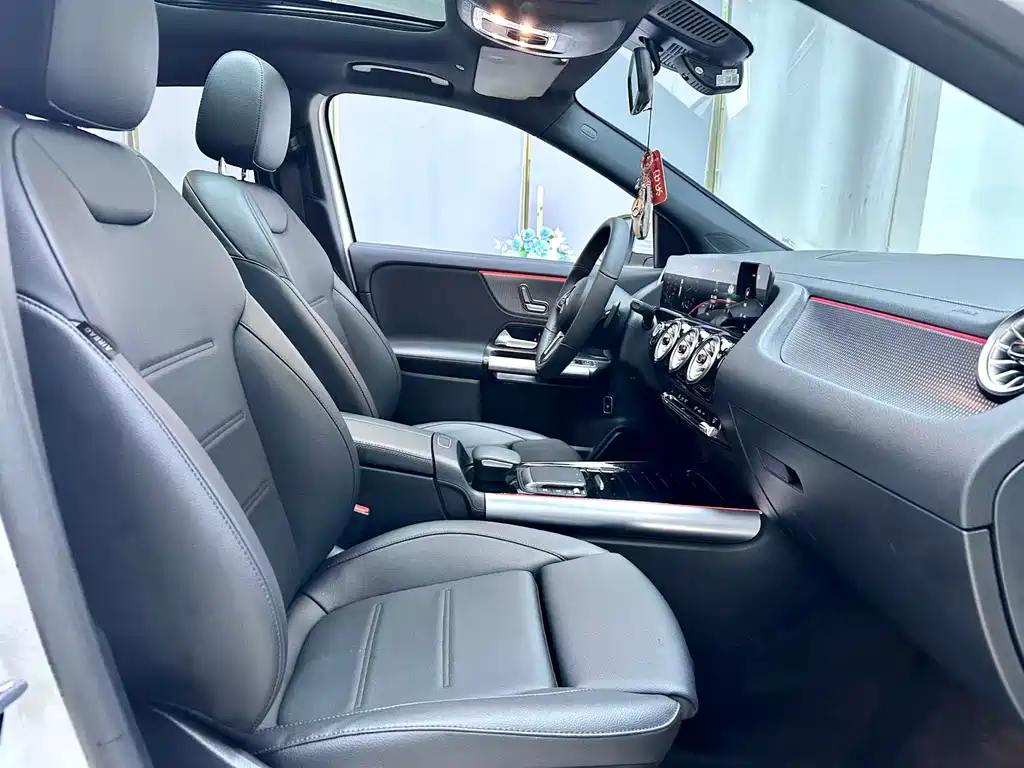 Mercedes-Benz GLA 2023 — фото 10