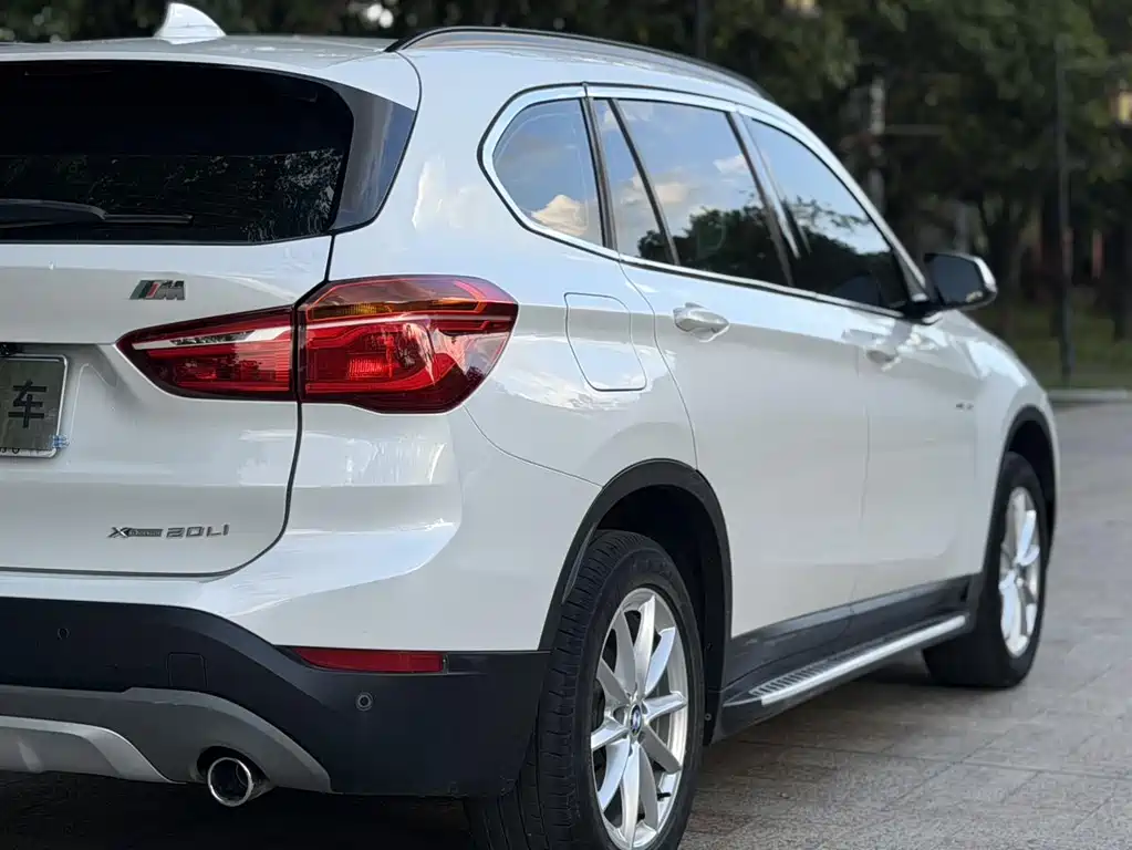 BMW X1 2018 — фото 14