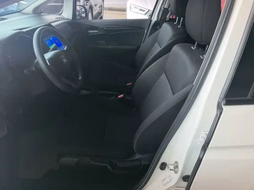 Honda Fit 2018 — фото 15