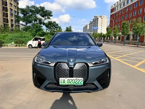 BMW iX 2023