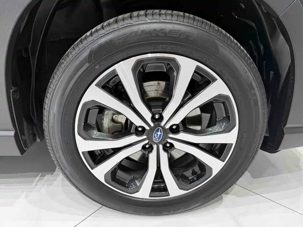Subaru Forester 2022 — фото 19