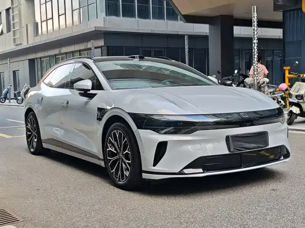 Zeekr 007GT 2025