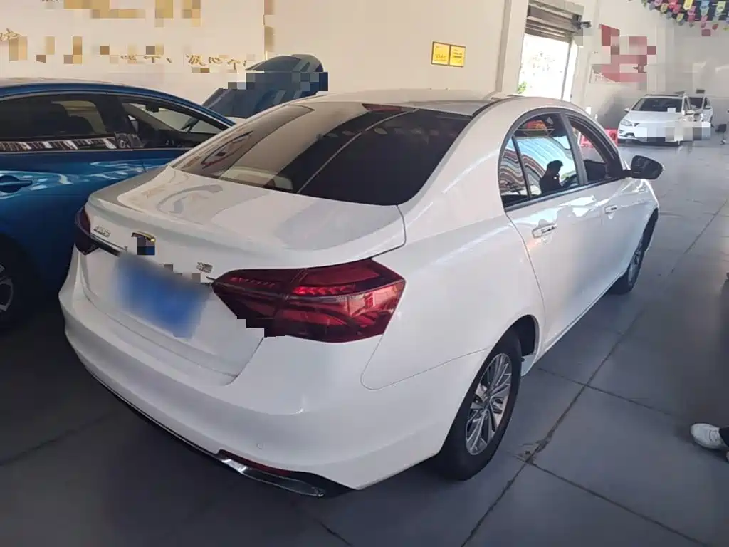 Geely Emgrand 2018