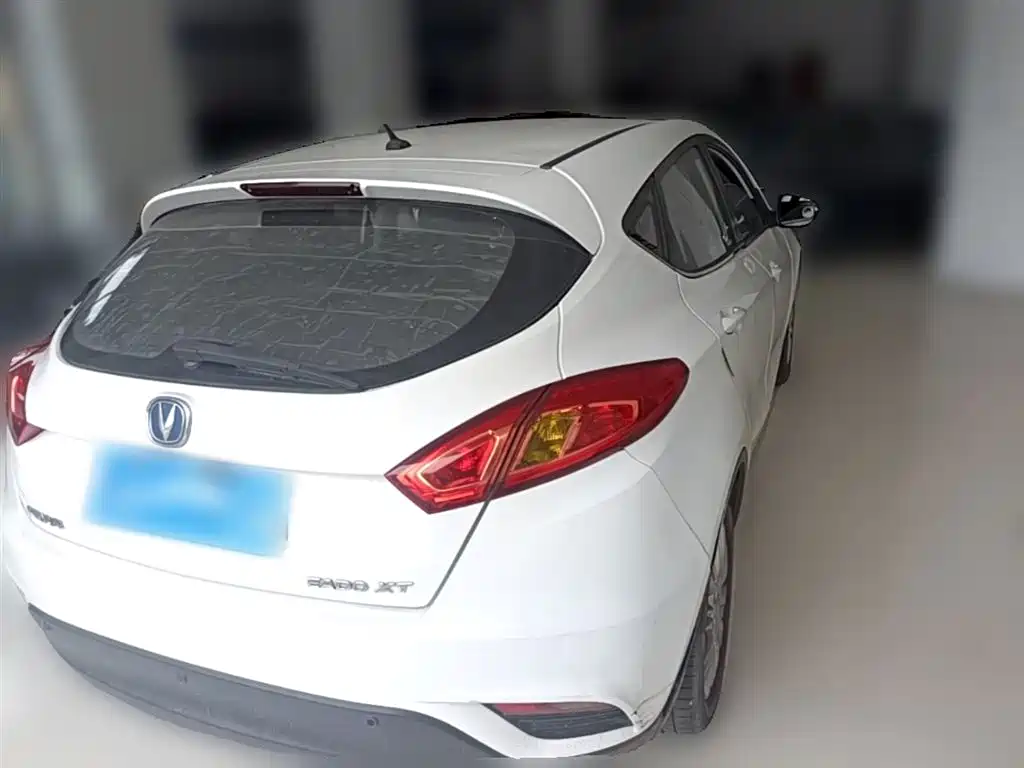 Changan Eado XT 2014 — фото 12