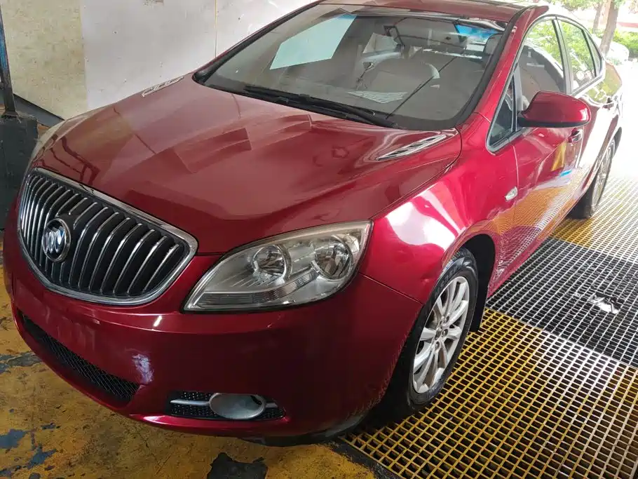 Buick Excelle 2013